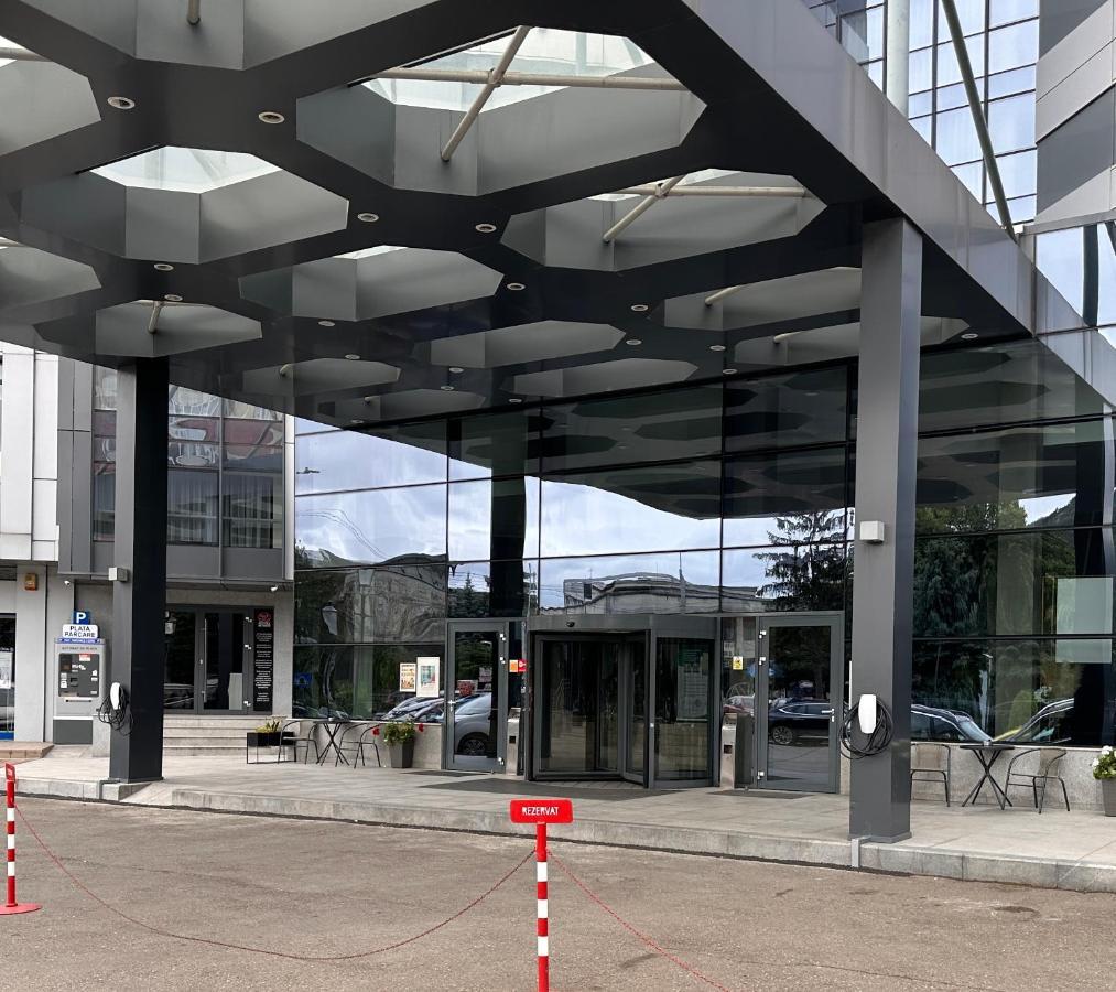 Petrodava One Piatra Neamţ Exterior foto